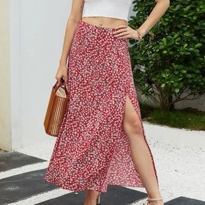SHEIN Ditsy floral split thigh skirt